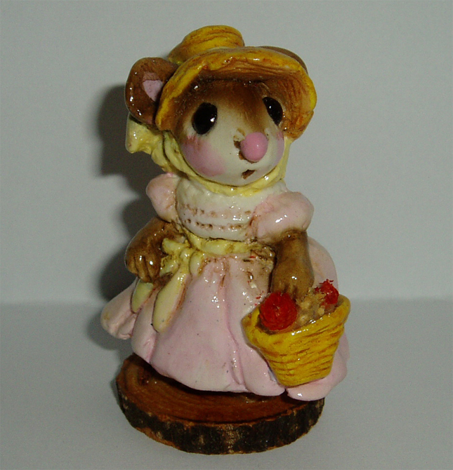 M-012 May Belle Mouse