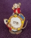 MM-03a Mouse Carrying Large Drum & Mouse with Fife